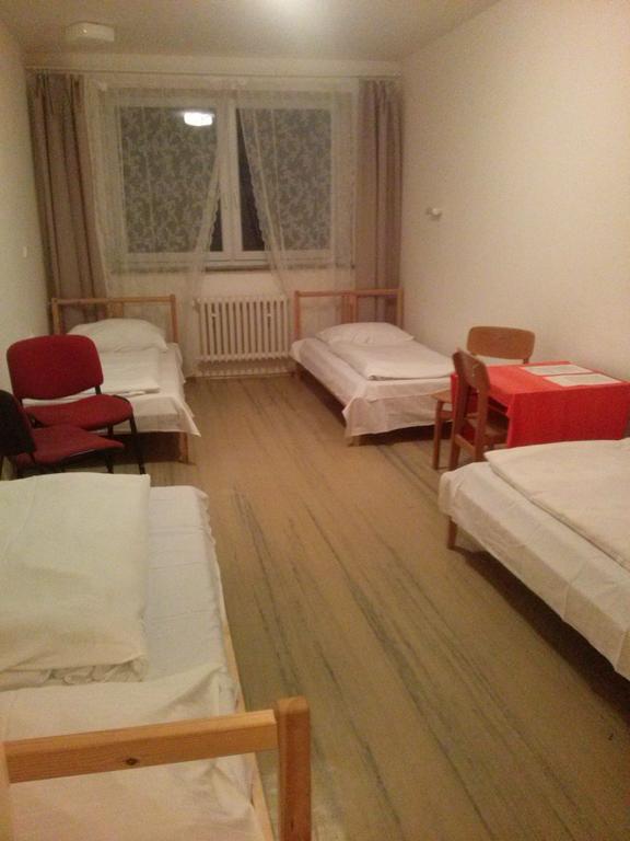 Motel Lazza à Brno Extérieur photo